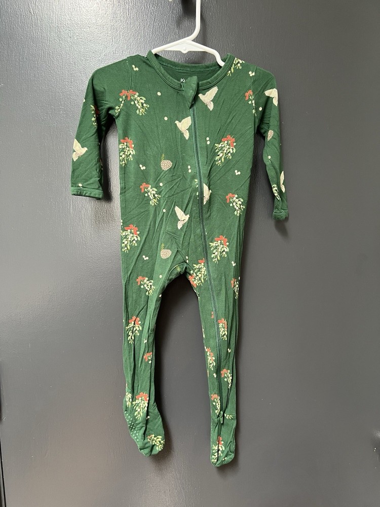 Kyte Baby – Holiday Mistletoe Footie Sleeper Sz 12-18M