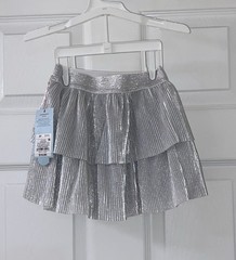 Girl’s Cat &Jack Silver Sparkle Lined Two Tier W/Elastic Waistband Skirt Size-2T