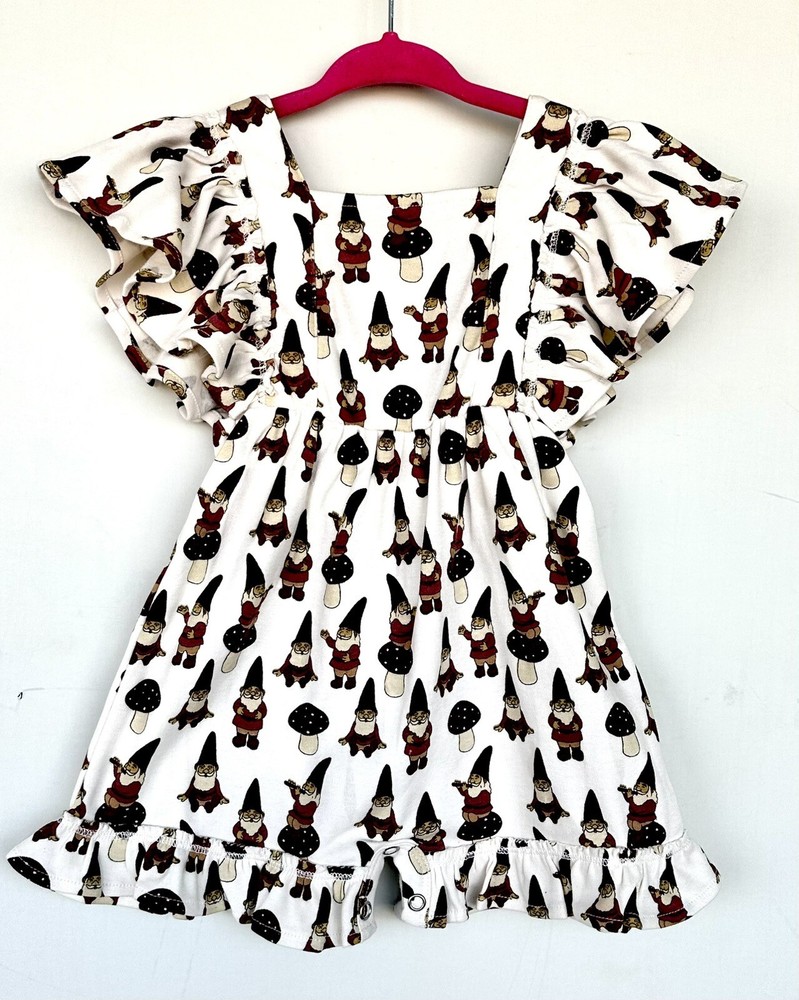 Kate Quinn Ruffle Strap Shortie Romper Gnome Retail $38 6-12 M Adjustable Strap