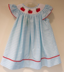 NWT Classic Whimsy Smocked Apples Bishop Dress Girl’s Size 12 Months