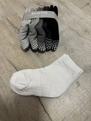 LA Active Athletic Crew Grip Socks – 6 Pairs