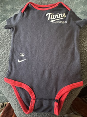 Nike MLB Minnesota Twins Navy/Red Logo Bodysuit Short Sleeve Snap 12M