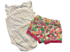 baby Gap NWT Girl’s 6 12 Mo. 2 Pc Outfit Set Fruit Bodysuit w/ Bubble Shorts