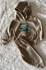 NIKE Sportswear Baby Boy’s Fleece & Sweatshirt & Joggers Outfit, 2-piece set