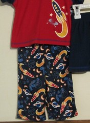 WONDERKIDS BOYS 12 MO PAJAMA 3PC RED TOP/BLUE SHORTS/SPACE SHIP THEME PANTS NWT