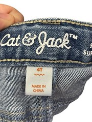 Cat & Jack Strawberry Embroidered Denim Shorts 4T Medium Wash Jean Stretch Short