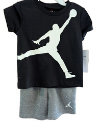 JORDAN Flight T-SHIRT AND SHORTS SET 18 months Black/Gray NEW NWT
