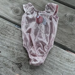 Bailey’s Blossoms Pink Glitter Metallic Bodysuit 9-12M Sleeveless Snap Stretch