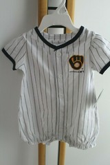 Milwaukee Brewers Baseball Team Athletics General Merchandise NWT 6-9 M Outfit