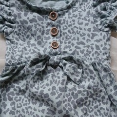 Jessica Simpson Cotton Knit Leopard Print Short Sleeve Snap Romper 0-3M Blue