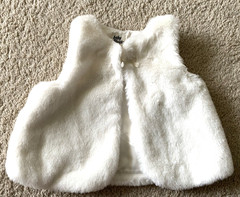 Baby B’gosh Baby Girls White Faux Fur Vest One Button Closure Size 12 Months