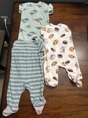 0-3 months Baby Lot Carter’s Footie pajamas Dinosaurs cookies striped 5 piece.