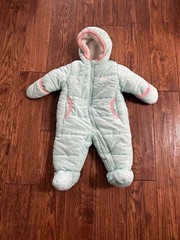 OshKosh B’gosh Baby Outfit – Size 3-6 Months – Adorable & Comfy Everyday Wear