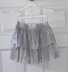 Girl’s Cat &Jack Silver Sparkle Lined Two Tier W/Elastic Waistband Skirt Size-2T
