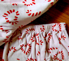 Betsy Johnson Toddler Girls Christmas Pajamas Size 24 Months 2 Piece Candy Canes