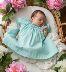 Smocked Light Green Pink Dress Size Newborn 0/3 One Of A Kind Church Baby Girl