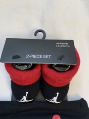 NIKE Baby Booties and Bandana Gift Set Newborn 0-6 months Air Jordan Red NWT