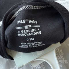 MLB Chicago White Sox 3pc Outfit Bodysuit Bib Booties Baby Baseball Sz 0-3M NWT