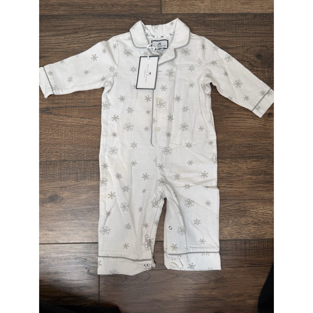Petite Plume Pajamas Brushed Cotton Classic Romper White Snowflake Sz 6-12m NWT
