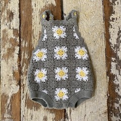 Zara Romper Bodysuit Green Crochet Knit Granny Square 3-6 Months Daisy One Piece