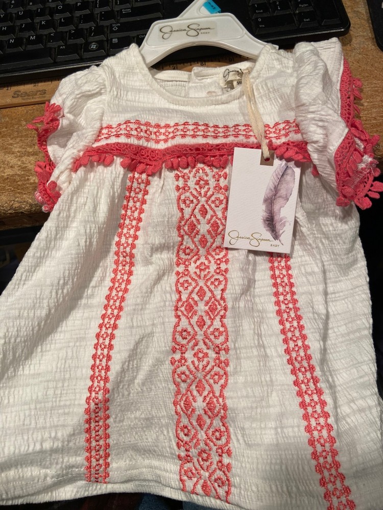 Jessica Simpson Baby 2 Piece Girl’s Embroidered Smocked Dress.3/6M NEW w/Tags t2