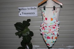 K2 49) SIZE 6-9 ALEX AND ANT MULTICOLOURED PLAYSUIT WITH RUFFLES
