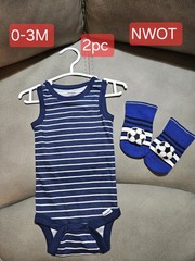 Gerber 2pc Cotton Knit Striped Sleeveless Bodysuit & Socks 0-3M Blue/White