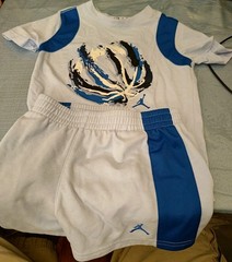 Air Jordan Boys 2pc Blue Shirt & Shorts Set – Size 4