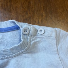 Cute Baby Crewneck Sweatshirt with Snap Buttons – Light Gray/Blue