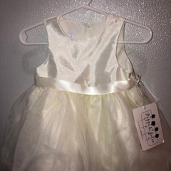 New Pippa and Julie Baby Size 9M Ivory Sleeveless Formal Party Flower Girl Dress