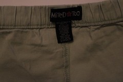 Toddler girl’s Limited Too green shorts & Rachel Zoe lined casual top size 3t