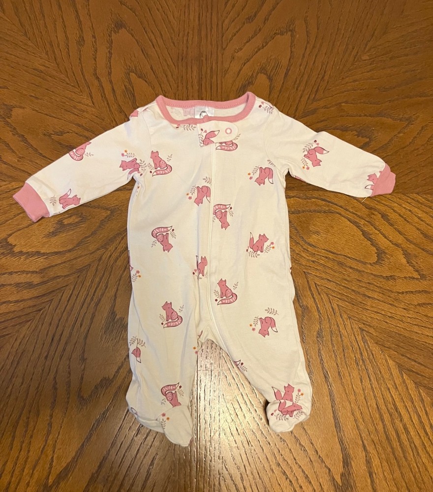 Gerber Newborn Onesie Off White With Foxes Snap & Zip Closure 100% Cotton