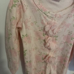 Baby Girls 6-9 Months Outfit Snaps On Front. Pink.