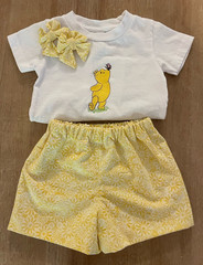 New Handmade Winnie the Pooh Girls 12M Shorts Set T-Shirt/Shorts + Hair Bows
