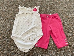 Carter’s Girls Spotted Gray, White & Pink Outfit 3M