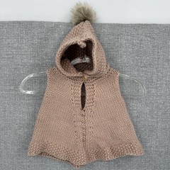 The Blueberry Hill Poncho Girls One Size Beige Knit Hooded Pom Pom Cape
