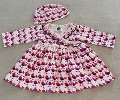 ‘barn Los Angeles’ Organic Cotton Baby 24 Mos. Dress+Hat Ivory w/Fuchsia Birds
