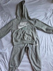 Little Boy Nike Jogger Set Size XS 3-4 YEARS