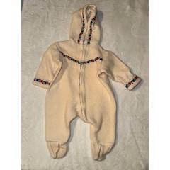 Vintage Carter’s Jama-Blanket with hood. No drawstring in hood. Size small