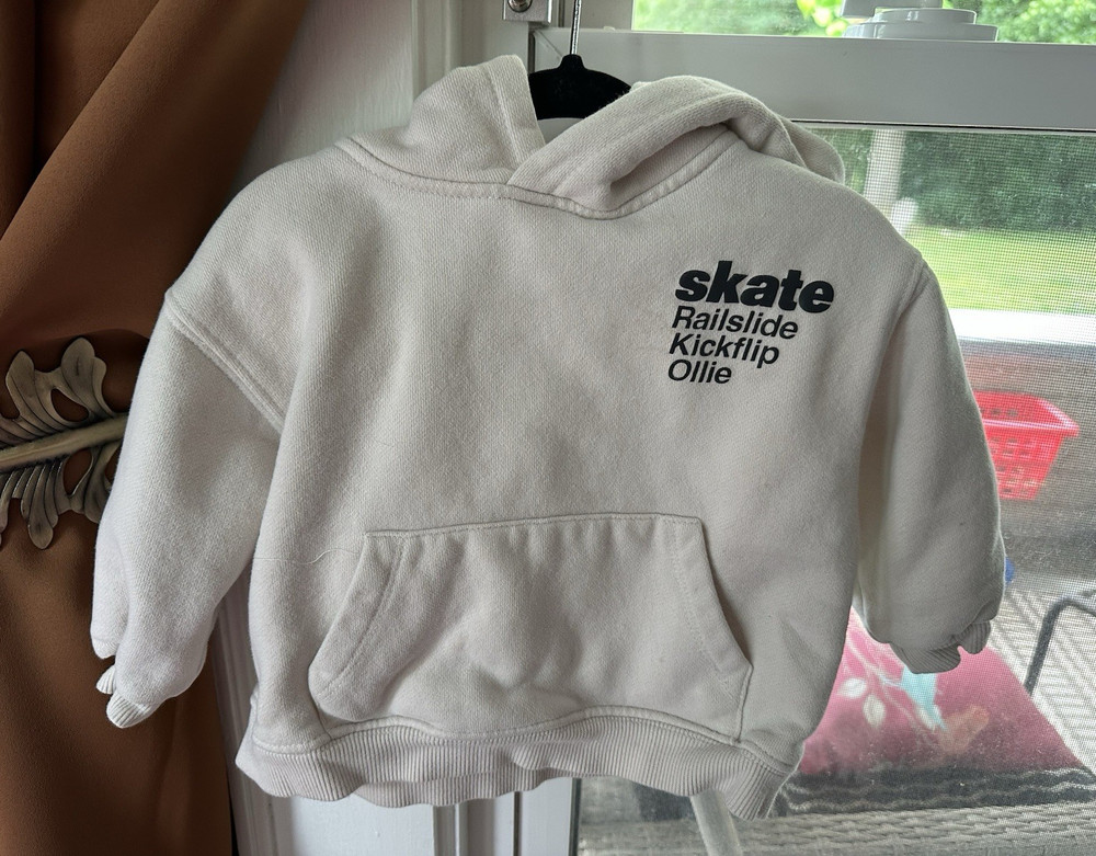 Zara Beige Skateboarding Graphic Fleece Hoodie 2 Years Hooded Pockets