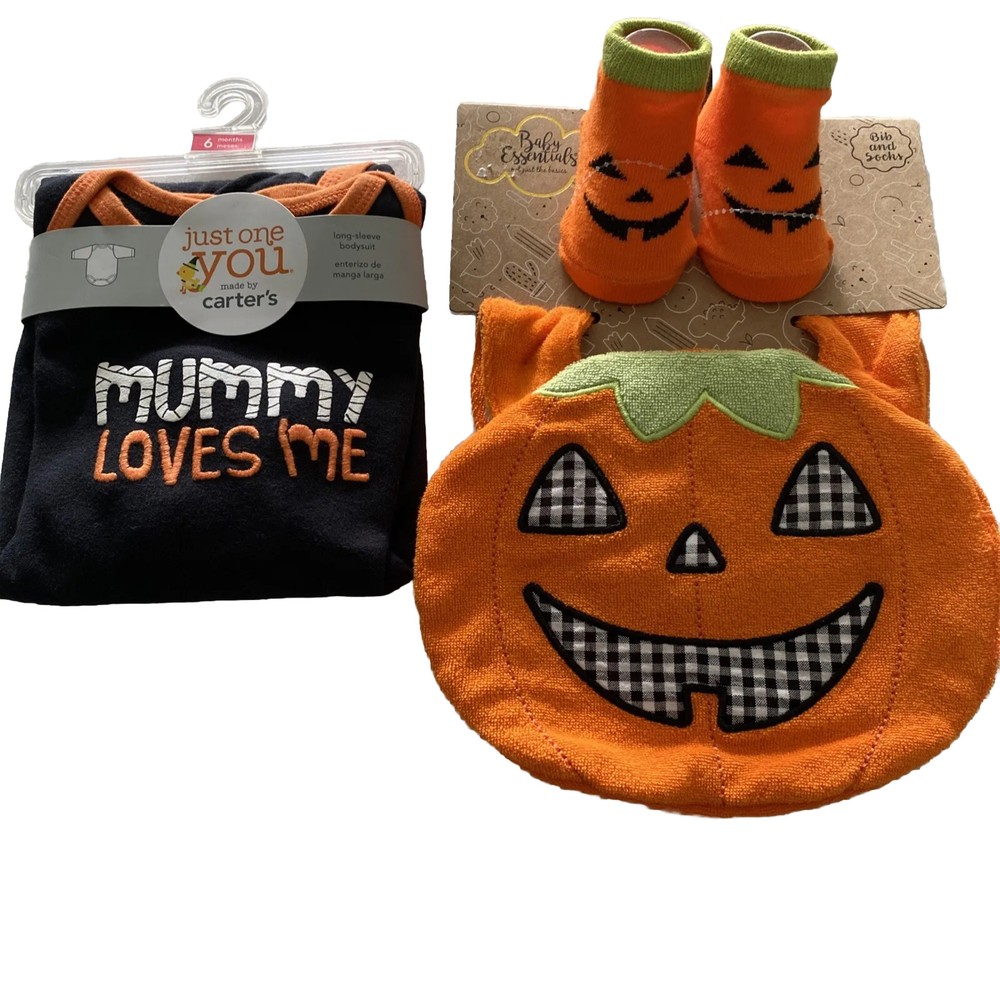 Halloween Bib Booties & Carter’s Mommy Loves Me 6M New