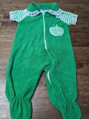 VTG One Piece Footed Terry Cloth 80’s Sleeper Green With Apple Newborn