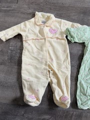 Y2K Carter’s Yellow Green Sleepers Pajamas Footed 6-9 Months Outfit Baby