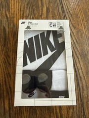 Nike 3 Piece Baby Bodysuit Hat Socks Set Newborn 0 6 Months Black White Logo